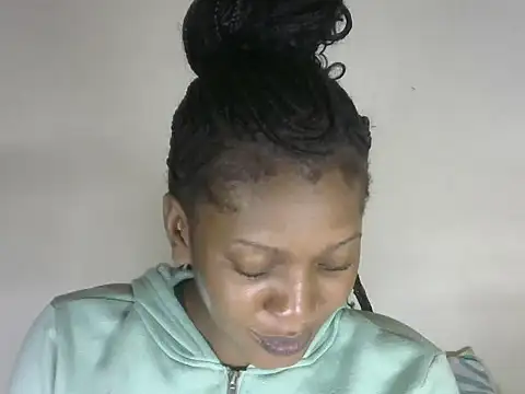 Pretty-emmie online show from 10-26-25, 04:07