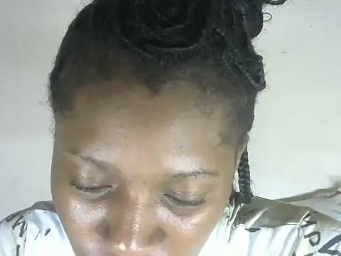 Pretty-emmie online show from 11-08-25, 05:29