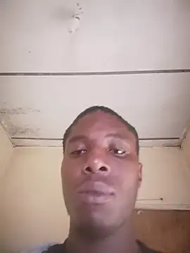 Snapshot of MkingPin chatting on 12-23-25, 04:43 MkingPin online show from 12-23-25, 04:43