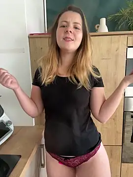 Nina blain online show from 04-13-26, 09:48