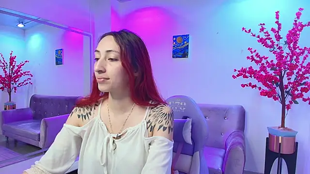 Snapshot of Vermelha_Gremory_ chatting on 09-15-25, 07:14 Vermelha Gremory online show from 09-15-25, 07:14
