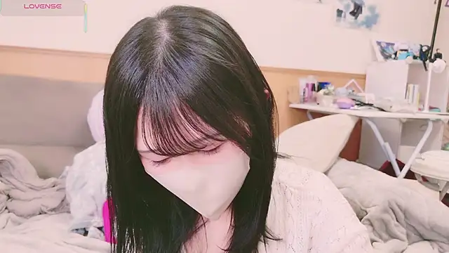 Conatsu online show from 02-27-25, 07:58