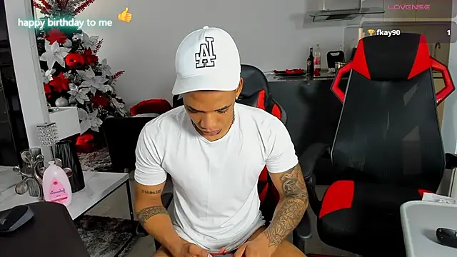 TROYWESLY- online show from 12-18-24, 08:36