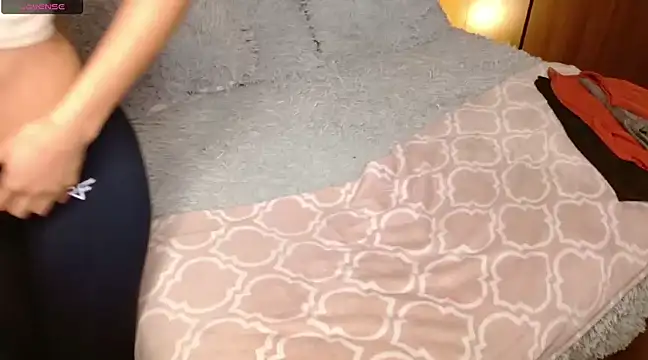 Roussmariehenao online show from 01-08-25, 06:20