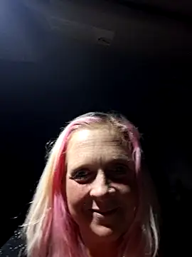 chubby british blonde uk online show from 02-08-26, 02:59