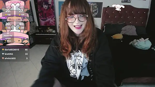 Snapshot of Avril2001 chatting on 12-18-24, 03:04 Avril2001 online show from 12-18-24, 03:04