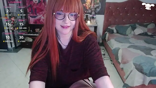 Snapshot of Avril2001 chatting on 11-11-25, 01:49 Avril2001 online show from 11-11-25, 01:49