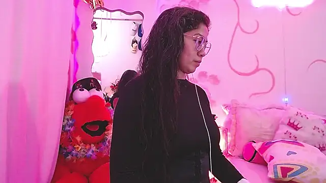 Snapshot of dainaflowers chatting on 02-21-26, 04:24 dainaflowers online show from 02-21-26, 04:24