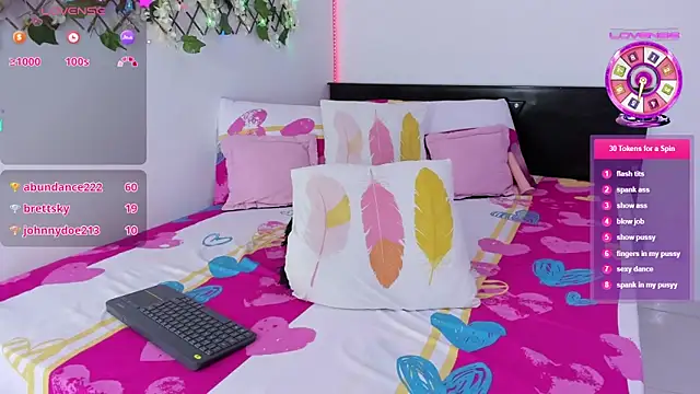 Snapshot of eliss_sweet chatting on 01-12-25, 11:15 eliss sweet online show from 01-12-25, 11:15