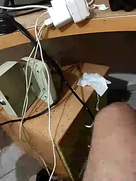 skrigul12 online show from 10-12-25, 01:43