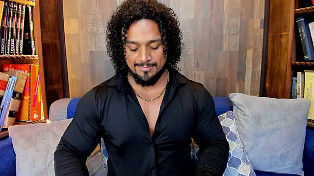 MikeEstevess online show from 05-04-26, 02:40