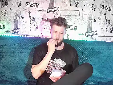 Snapshot of jimmyy_ chatting on 03-25-26, 02:56 jimmyy online show from 03-25-26, 02:56