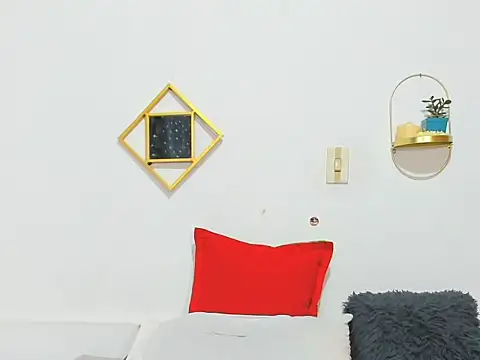 AnahiSmitth online show from 02-16-25, 11:49