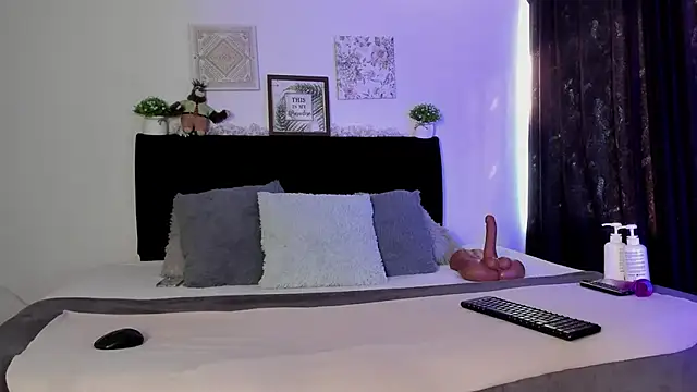 Snapshot of aihnoa_split chatting on 03-10-25, 12:26 aihnoa split online show from 03-10-25, 12:26