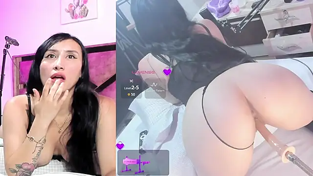 Snapshot of lili_moonn chatting on 10-22-25, 11:10 lili moonn online show from 10-22-25, 11:10