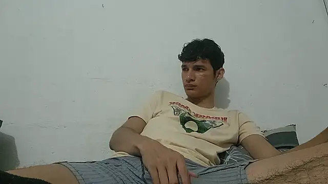 Paulhot018 online show from 03-10-25, 04:17