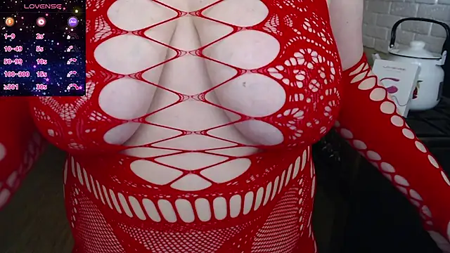 Snapshot of sweetpeash33 chatting on 02-14-25, 09:34 sweetpeash33 online show from 02-14-25, 09:34