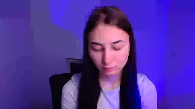 Snapshot of Jennifer_Blum chatting on 12-13-24, 06:53 Jennifer Blum online show from 12-13-24, 06:53