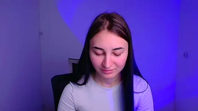 Snapshot of Jennifer_Blum chatting on 12-13-24, 09:57 Jennifer Blum online show from 12-13-24, 09:57