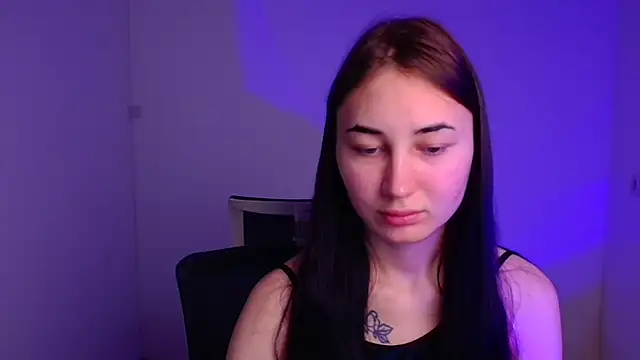 Snapshot of Jennifer_Blum chatting on 12-14-24, 06:13 Jennifer Blum online show from 12-14-24, 06:13