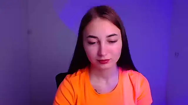 Snapshot of Jennifer_Blum chatting on 12-15-24, 06:18 Jennifer Blum online show from 12-15-24, 06:18