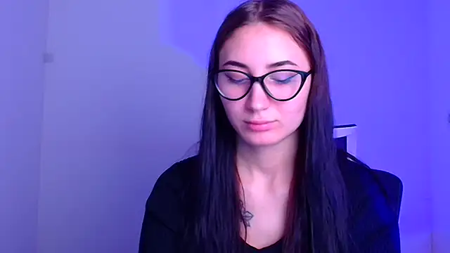 Snapshot of Jennifer_Blum chatting on 01-22-25, 06:20 Jennifer Blum online show from 01-22-25, 06:20