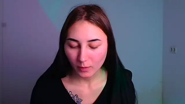 Snapshot of Jennifer_Blum chatting on 01-27-25, 09:34 Jennifer Blum online show from 01-27-25, 09:34