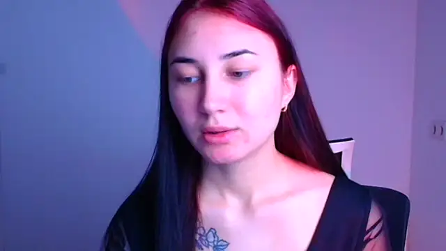 Snapshot of Jennifer_Blum chatting on 02-05-25, 06:02 Jennifer Blum online show from 02-05-25, 06:02