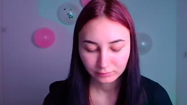 Snapshot of Jennifer_Blum chatting on 02-13-25, 06:09 Jennifer Blum online show from 02-13-25, 06:09