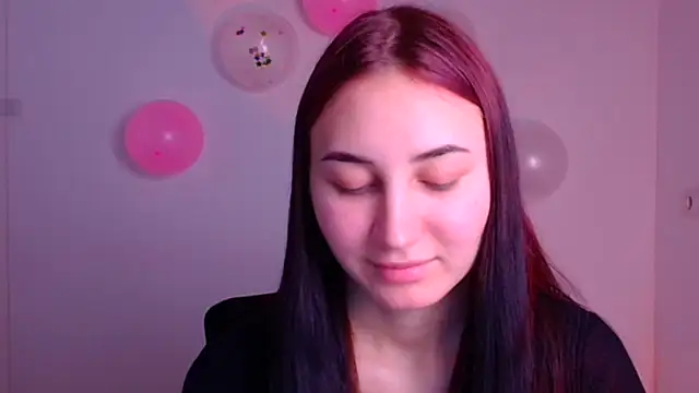 Snapshot of Jennifer_Blum chatting on 02-13-25, 09:20 Jennifer Blum online show from 02-13-25, 09:20