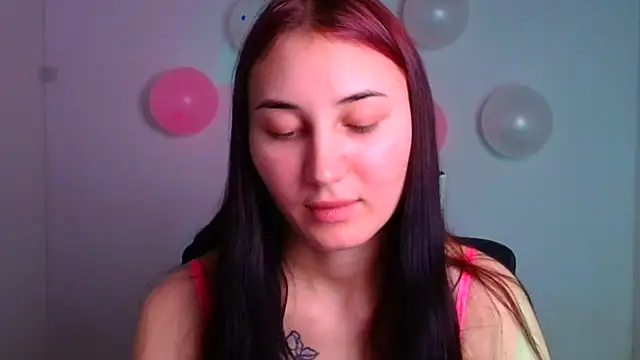 Snapshot of Jennifer_Blum chatting on 02-17-25, 09:13 Jennifer Blum online show from 02-17-25, 09:13