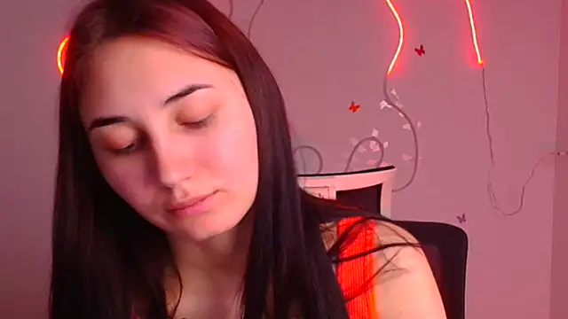 Snapshot of Jennifer_Blum chatting on 03-08-25, 09:28 Jennifer Blum online show from 03-08-25, 09:28