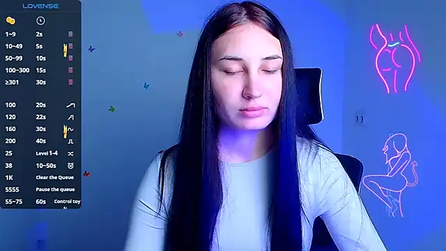 Snapshot of Jennifer_Blum chatting on 10-03-25, 05:04 Jennifer Blum online show from 10-03-25, 05:04