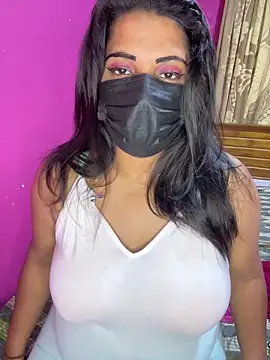 Snapshot of NOORA-GIRL chatting on 10-08-25, 11:02 NOORA-GIRL online show from 10-08-25, 11:02