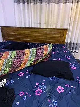 Snapshot of NOORA-GIRL chatting on 12-23-25, 12:19 NOORA-GIRL online show from 12-23-25, 12:19