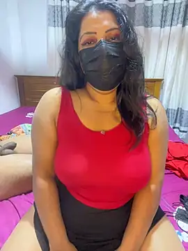 Snapshot of NOORA-GIRL chatting on 02-01-26, 02:32 NOORA-GIRL online show from 02-01-26, 02:32