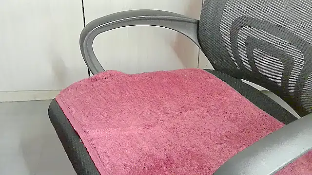 Destiny Desire online show from 05-10-26, 01:44