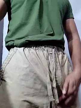 Snapshot of AmnionicDemeanor chatting on 10-23-25, 01:21 AmnionicDemeanor online show from 10-23-25, 01:21