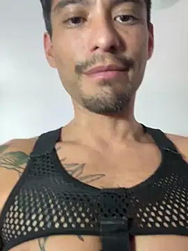 Snapshot of Archie_torres chatting on 01-30-25, 06:35 Archie torres online show from 01-30-25, 06:35