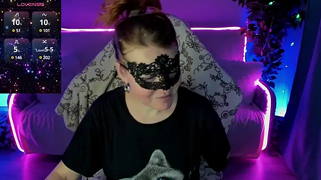 Sexy-Housewife online show from 12-25-24, 06:41