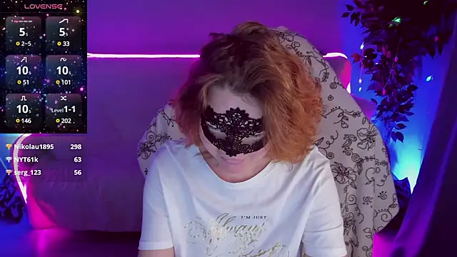 Sexy-Housewife online show from 01-18-25, 01:29