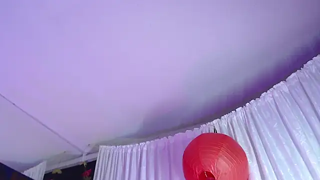 Snapshot of cherry_chel chatting on 12-18-24, 02:10 cherry chel online show from 12-18-24, 02:10