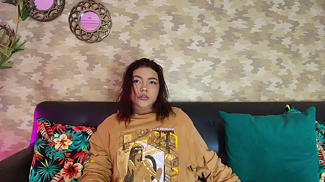 Snapshot of cherry_chel chatting on 12-28-24, 08:15 cherry chel online show from 12-28-24, 08:15