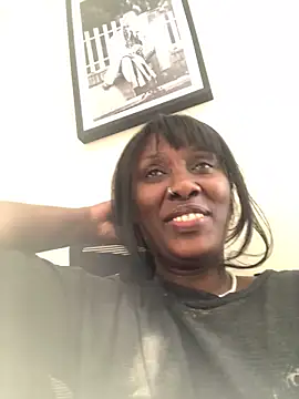 Lola kims online show from 09-30-25, 07:46