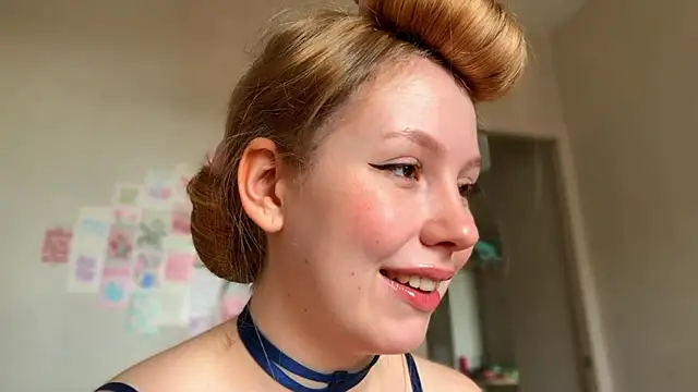 HoneyAudrey online show from 05-14-26, 02:18