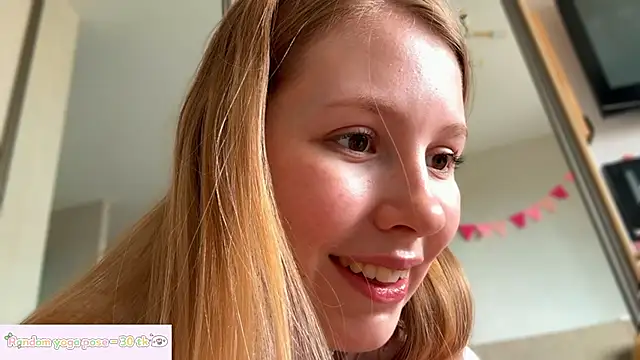 HoneyAudrey online show from 05-18-26, 04:07