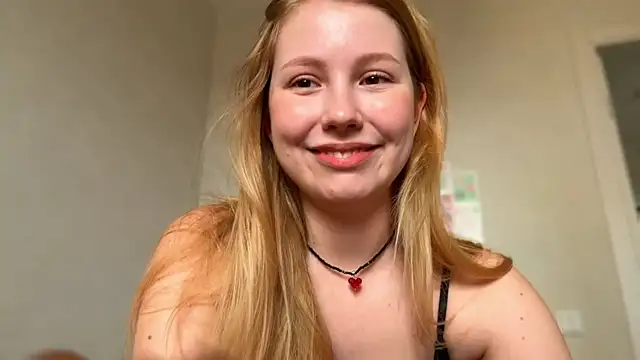 HoneyAudrey online show from 05-22-26, 02:30