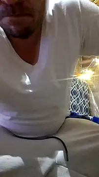 Snapshot of Davo84123 chatting on 11-10-25, 05:17 Davo84123 online show from 11-10-25, 05:17