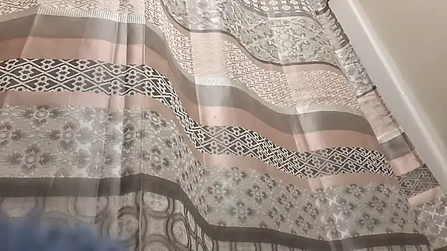 Snapshot of Davo84123 chatting on 03-23-26, 05:17 Davo84123 online show from 03-23-26, 05:17