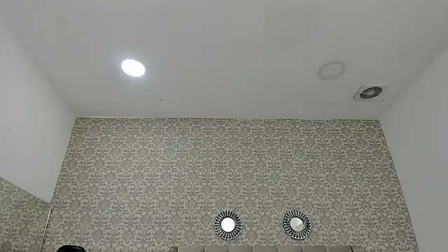 Snapshot of Hannah_Miller__ chatting on 01-02-25, 11:41 Hannah Miller online show from 01-02-25, 11:41